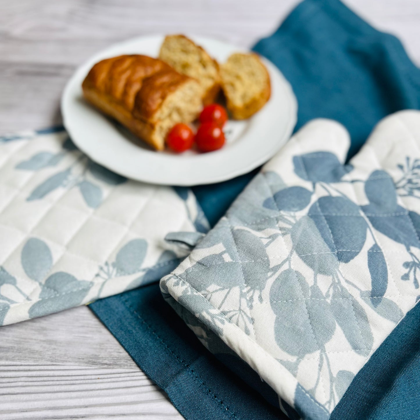 Oven Mitt and Pot holder set