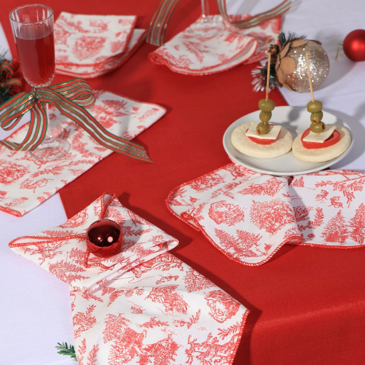 Noel Cocktail napkins