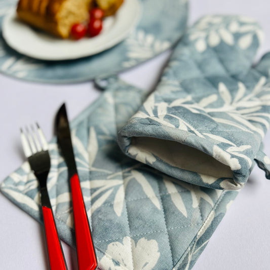 Oven Mitt and Pot holder set