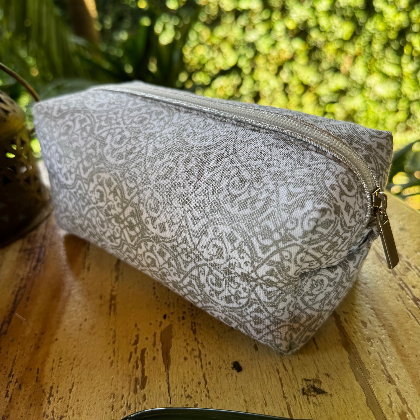 Damask Essential Pouch