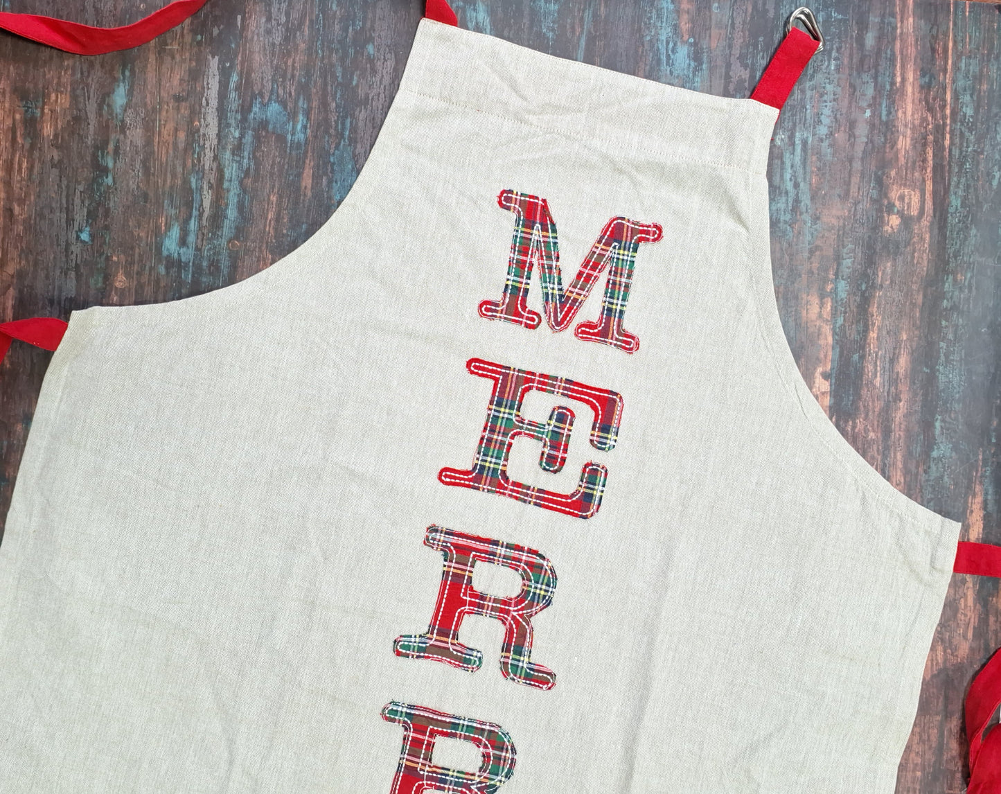 Merry Oatmeal Apron