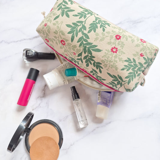 Natural foliage Essential Pouch