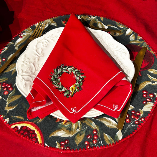 Robin Wreath Napkin