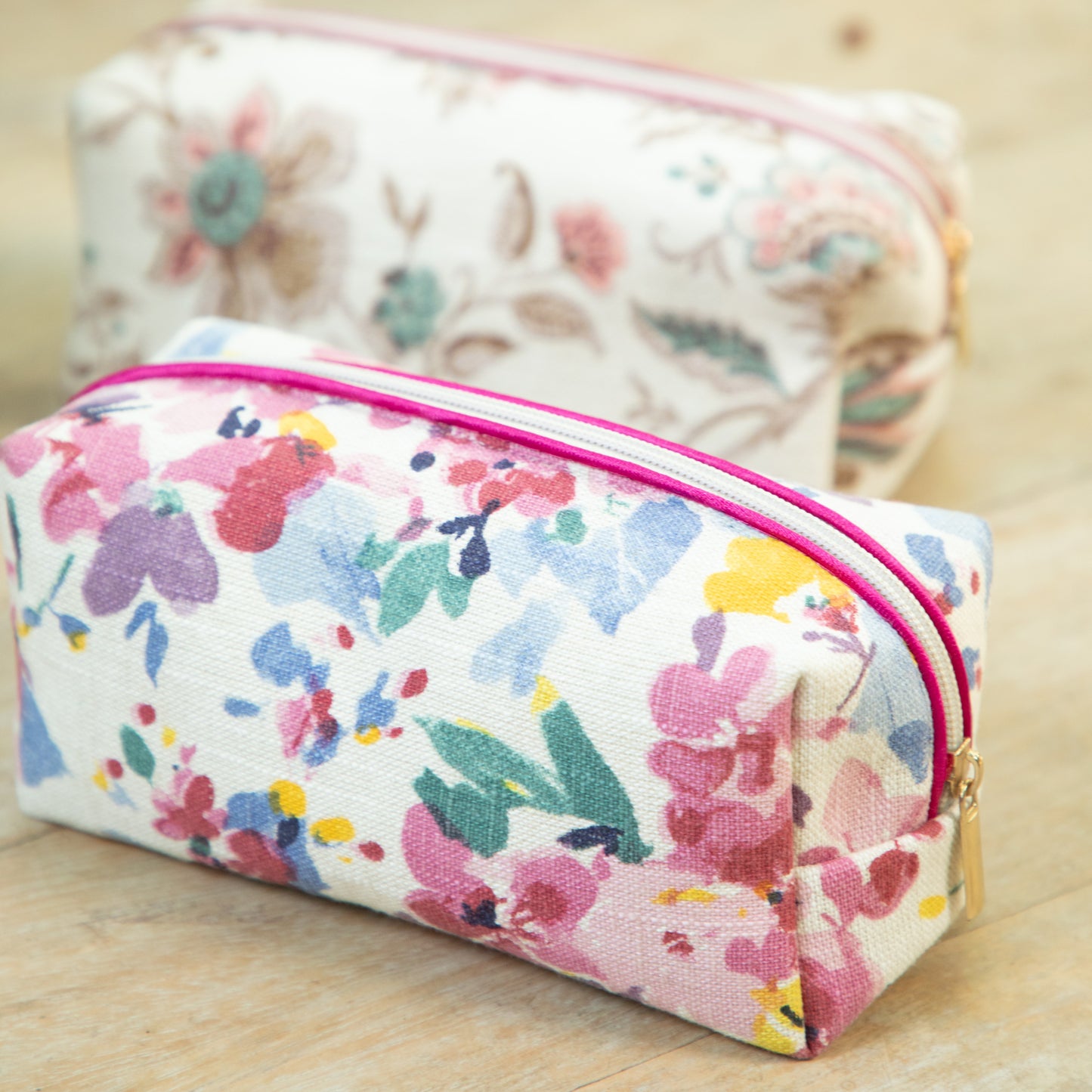 Flora Essential Pouch