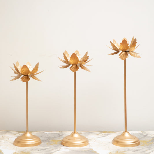 Water Lilly Candle / Tea light stand set