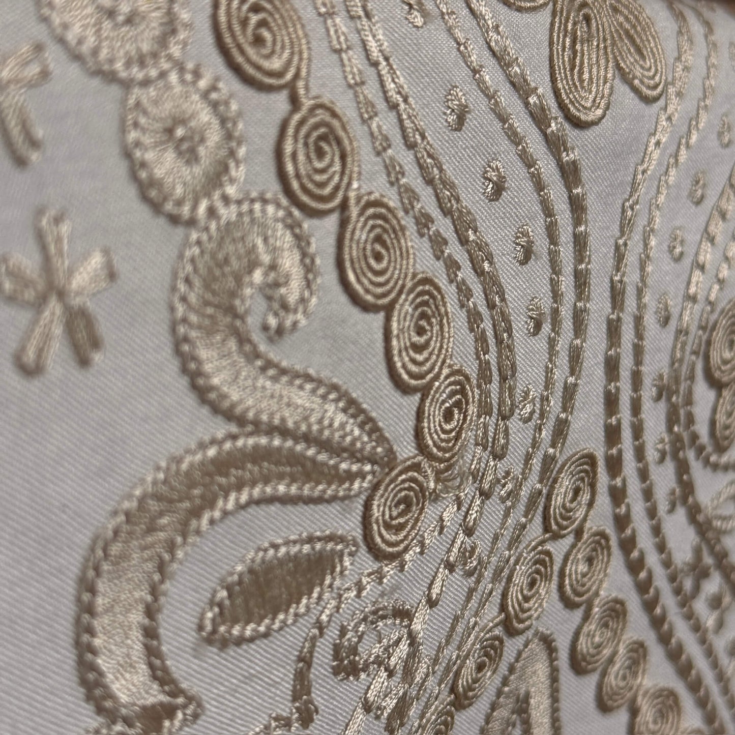 Arabesque Scroll Runner