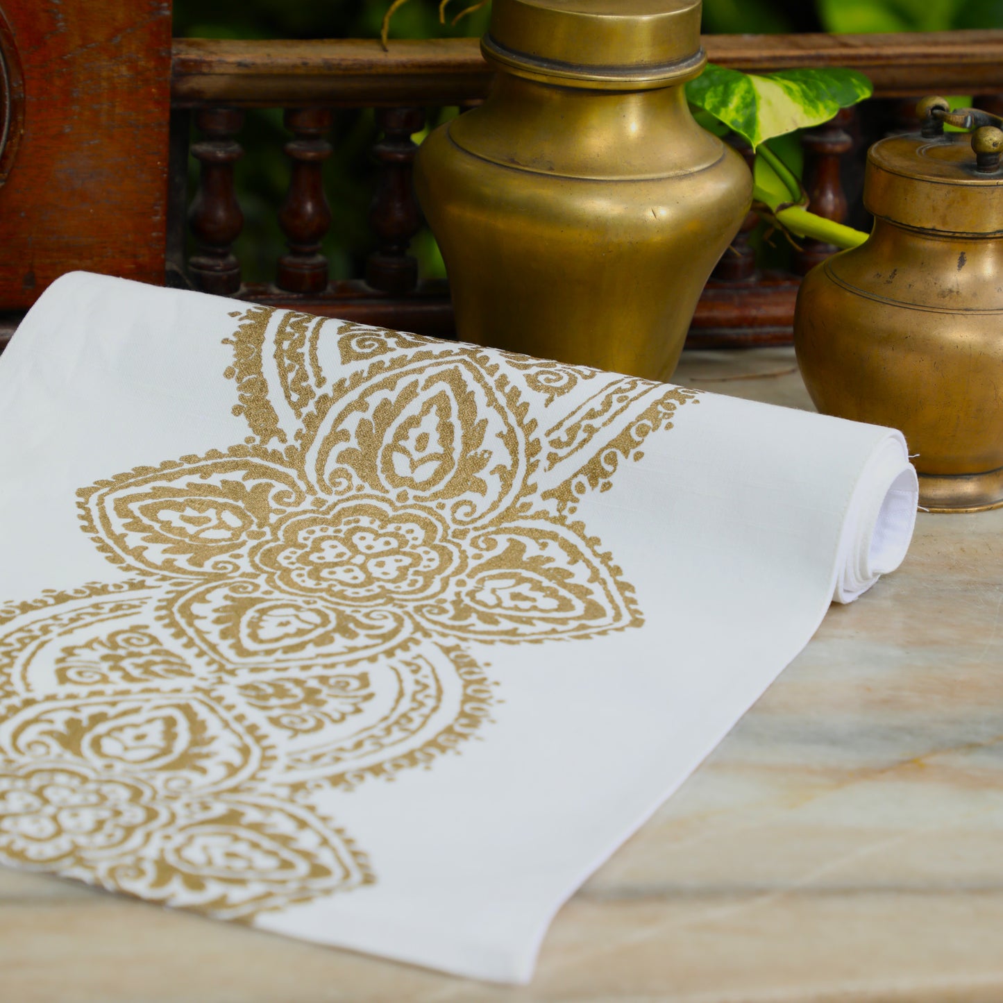 Athena White Gold Runner