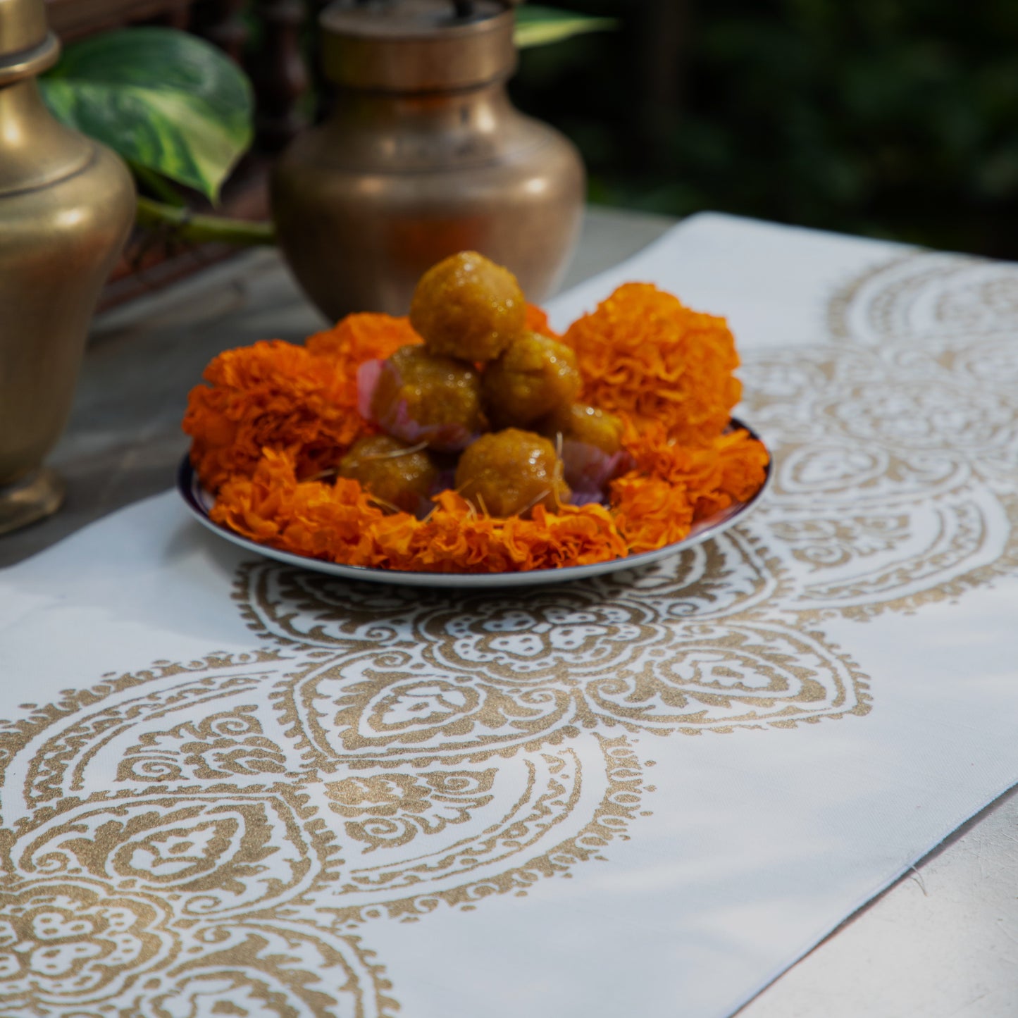 Athena White Gold Runner