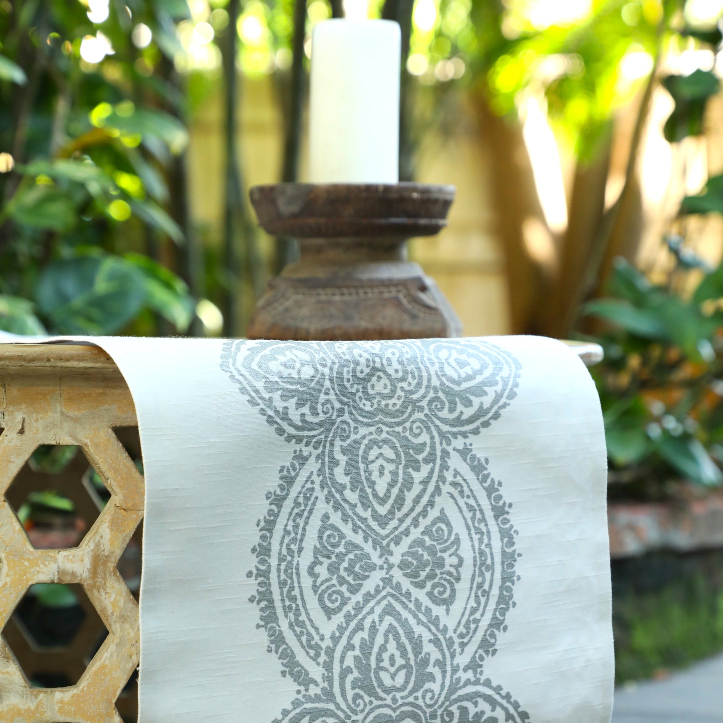 Athena White Silver Runner