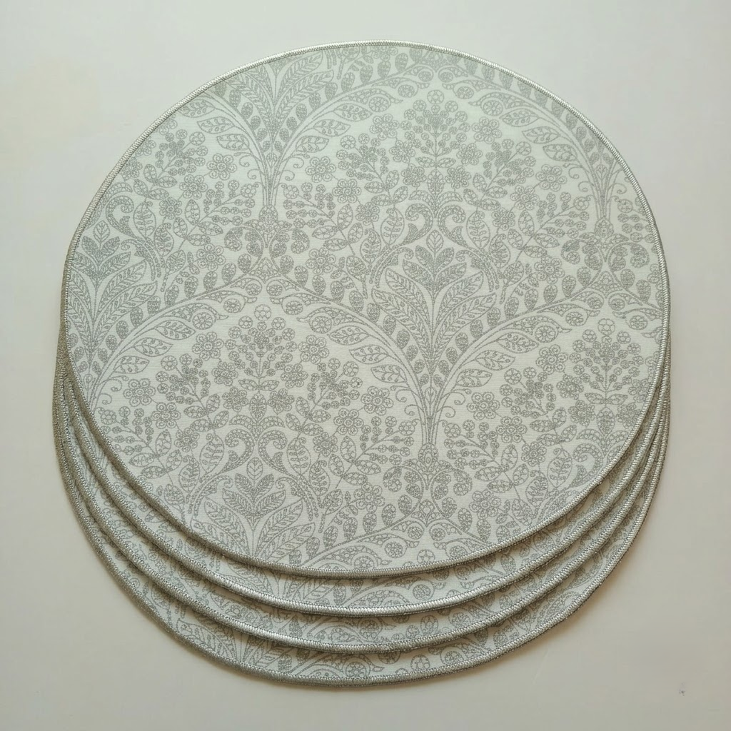 Geo Silver Round Placemat