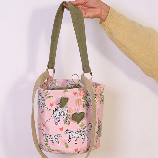 Lyra Bucket Bag