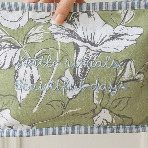 Magna Rose Pistachio Pouch
