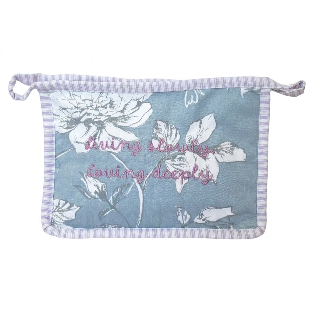 Magna Rose Sky Pouch