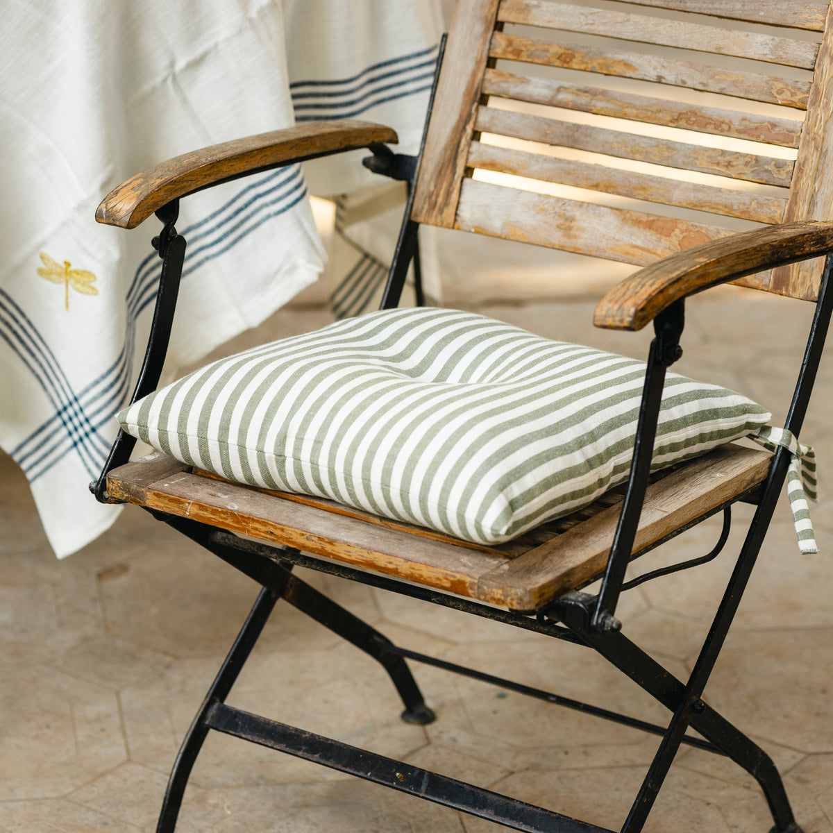 Orbital Chair Pads with Ties