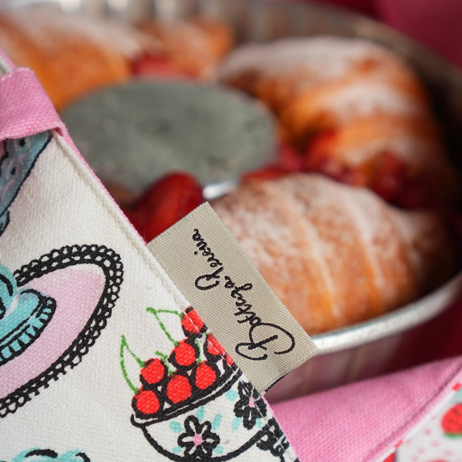 Pink Patisserie Cake Holder