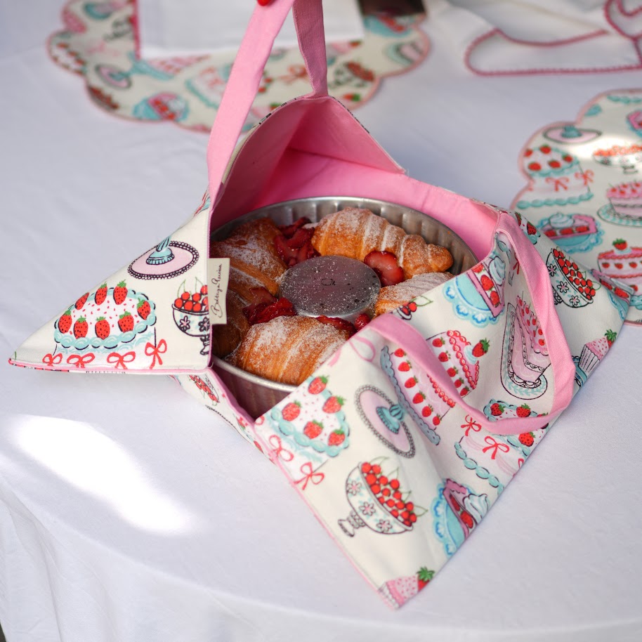 Pink Patisserie Cake Holder