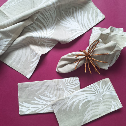 White Palm Napkin Set