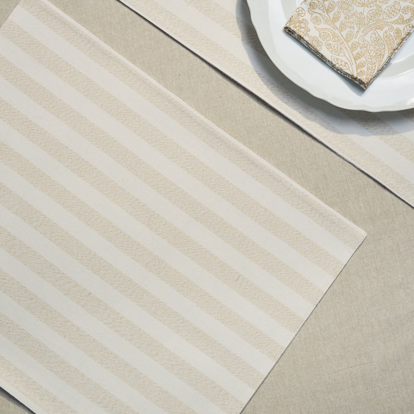 Gold Line Tablemat