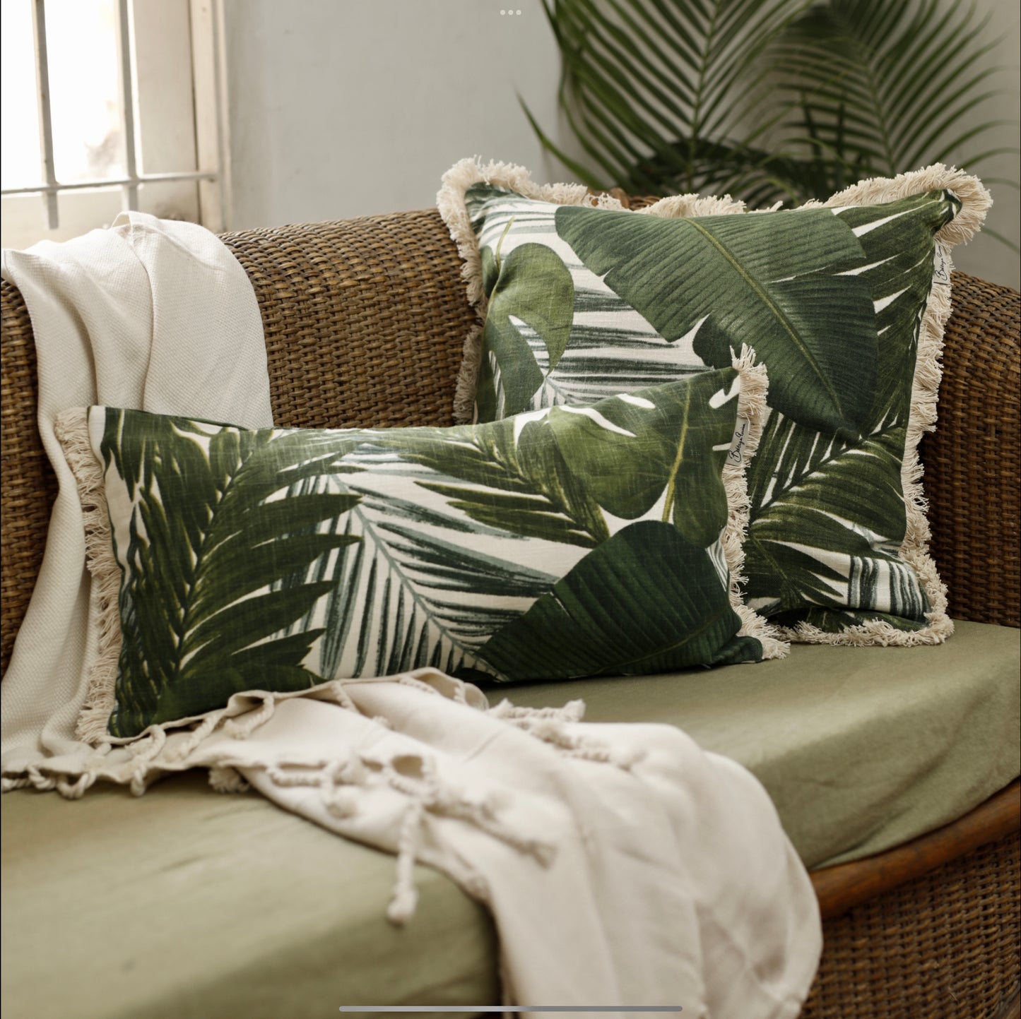 Tropical Paradise - Oblong Cushion Cover